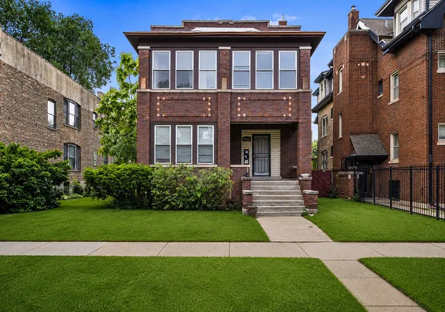 7406-s-crandon-ave-chicago-il-60649/hzid_ba273ad8