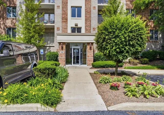 7841-w-157th-st-104-orland-park-il-60462/hzid_2d29e01c