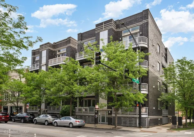 3559-w-montrose-ave-1w-chicago-il-60618/hzid_7f361c85