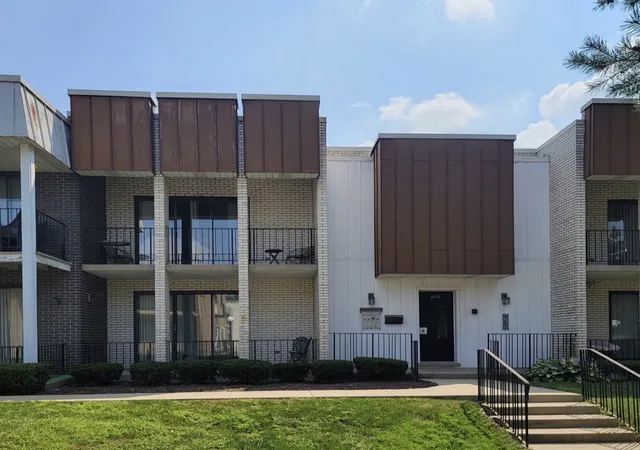 4123-w-98th-street-c-oak-lawn-il-60453/hzid_85dd55a5