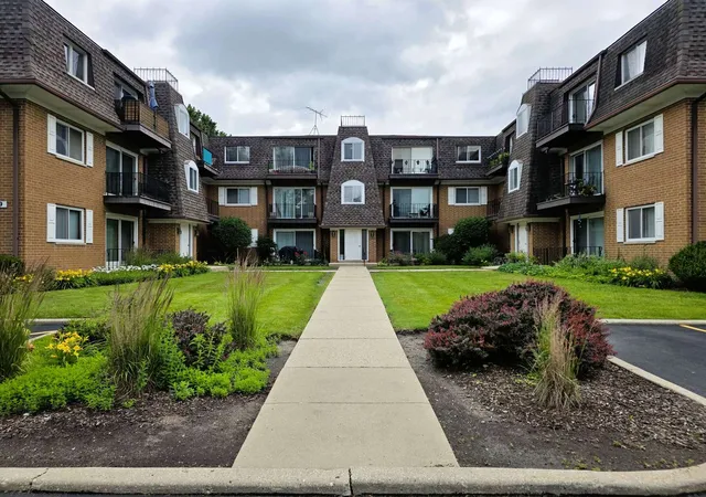 1907-w-golf-rd-1b-mount-prospect-il-60056/hzid_2f72ba46
