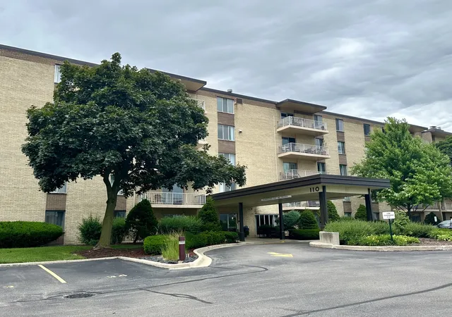 110-w-butterfield-rd-g-elmhurst-il-60126/hzid_c26f9032