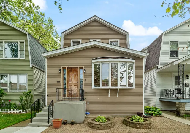 2655-n-marmora-ave-chicago-il-60639/hzid_f4838af0