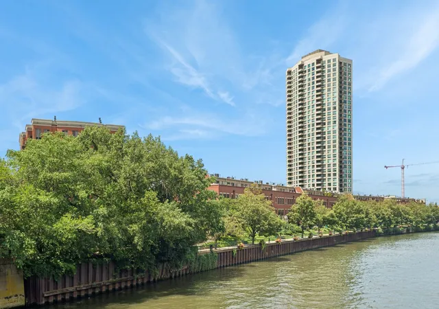 400-n-clinton-st-401-chicago-il-60654/hzid_5d015a6c