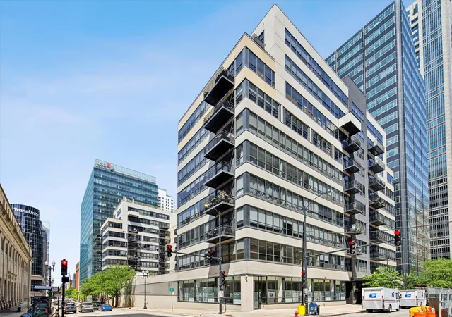 130-s-canal-st-425-26-chicago-il-60606/hzid_02d3c258