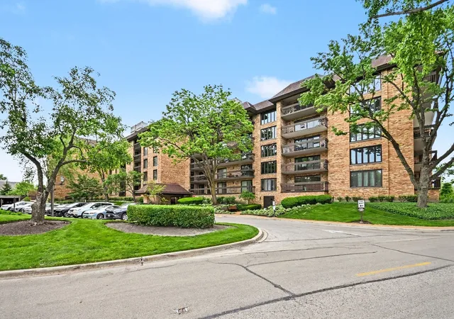 1671-mission-hills-rd-201-northbrook-il-60062/hzid_d4c85d4f