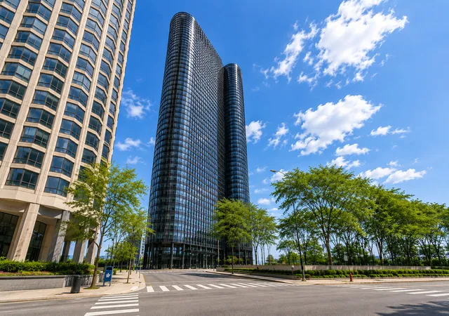 155-n-harbor-dr-3102-chicago-il-60601/hzid_498717c5