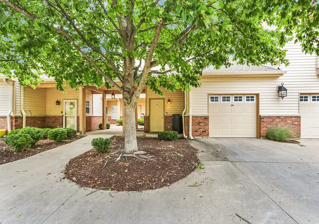3848-thornhill-cir-3848-champaign-il-61822/hzid_994327e1