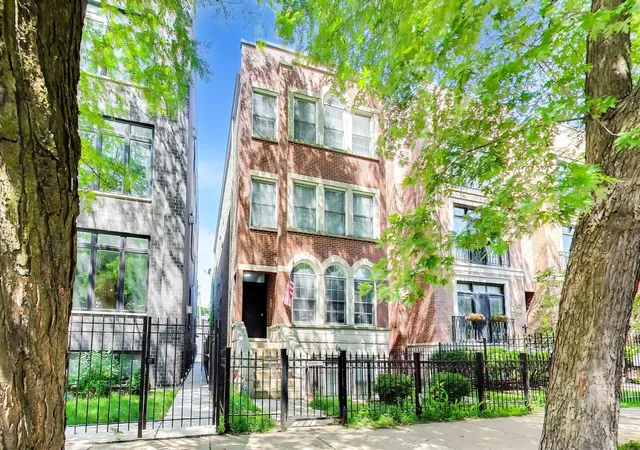 2938-n-damen-ave-2-chicago-il-60618/hzid_37d5664b