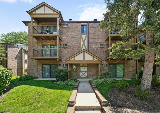 835-s-dwyer-ave-a-arlington-heights-il-60005/hzid_8b5f9cbf