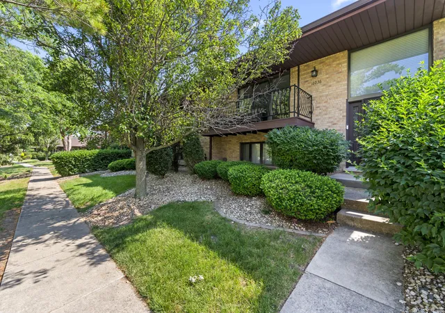 16036-pine-dr-16036-tinley-park-il-60477/hzid_b591b07f