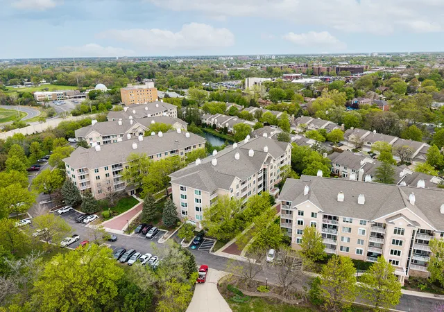 1715-pavilion-wy-307-park-ridge-il-60068/hzid_9b3cefe6
