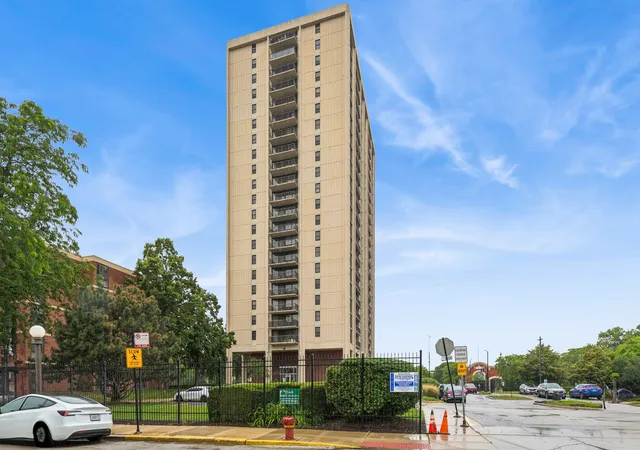 2901-s-michigan-ave-1404-chicago-il-60616/hzid_71739b87