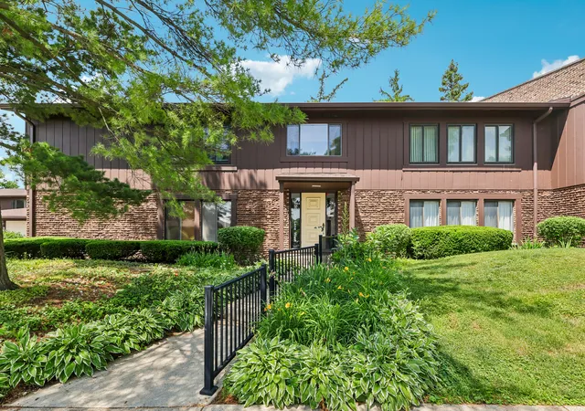1320-cass-ln-w-201-westmont-il-60559/hzid_23018724
