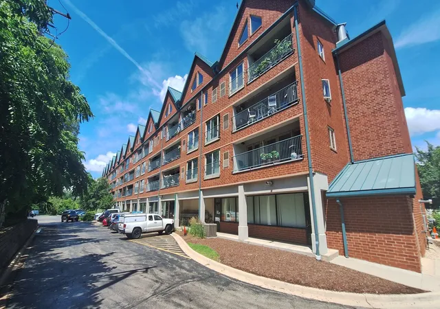 1111-burlington-ave-402-lisle-il-60532/hzid_c62d7ea1