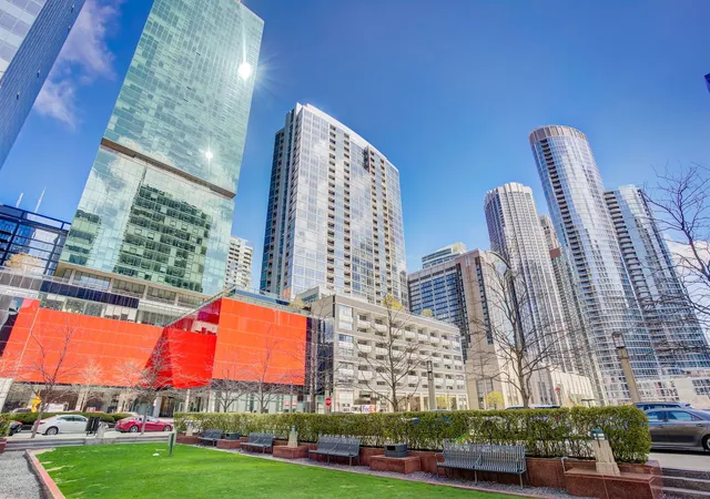 240-e-illinois-st-3101-chicago-il-60611/hzid_742163a3