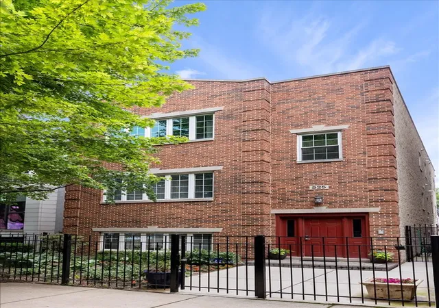 525-n-claremont-ave-3-chicago-il-60612/hzid_b24452e0