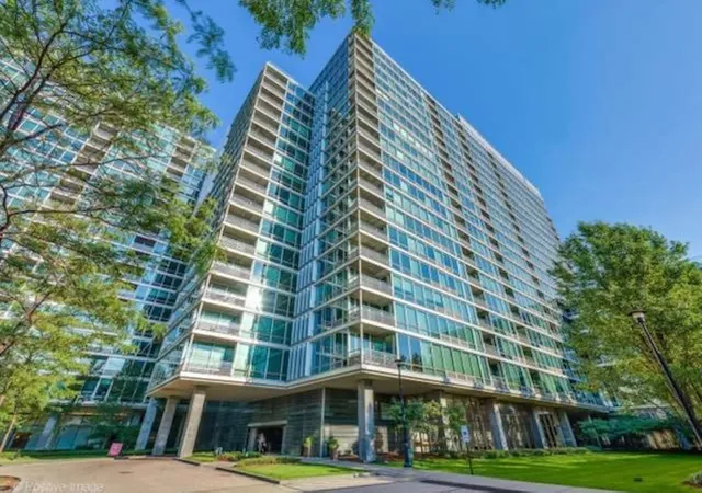 9655-woods-dr-515-skokie-il-60077/hzid_bf658968