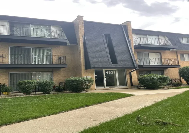4821-w-109th-street-201-oak-lawn-il-60453/hzid_12bde082