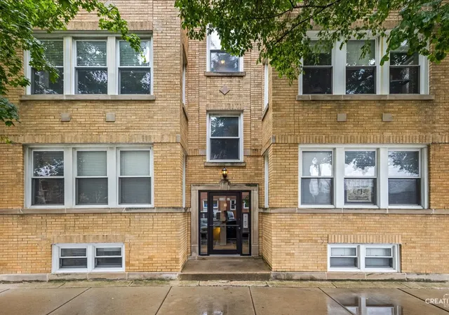 3335-w-byron-st-g-chicago-il-60618/hzid_f6a55b96