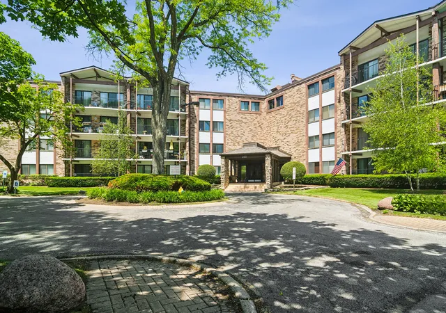 250-w-parliament-pl-216-mount-prospect-il-60056/hzid_7abeb2b2