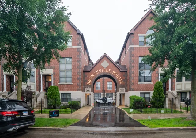 4414-s-king-dr-f-chicago-il-60653/hzid_36849c51