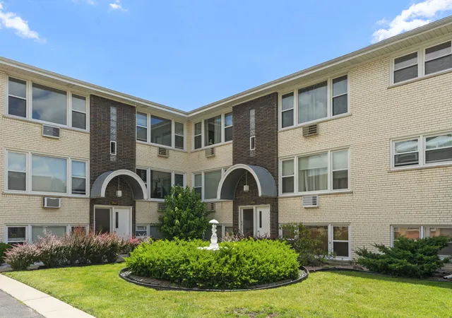 5947-n-odell-ave-2n-chicago-il-60631/hzid_fa7e1e20