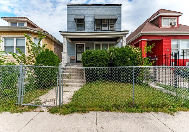 7149-s-wood-st-chicago-il-60636/hzid_c36aac75