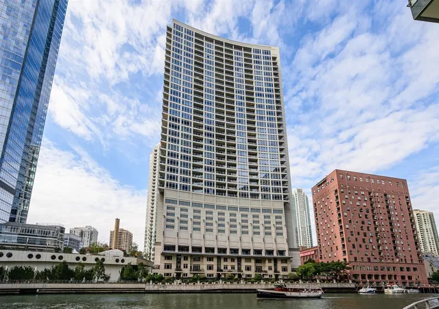 333-n-canal-st-3604-chicago-il-60606/hzid_5095109c