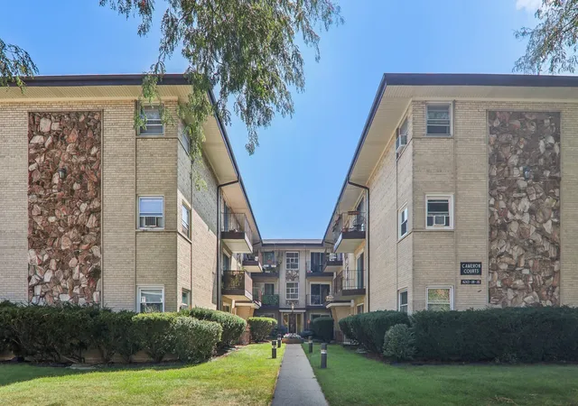 4235-n-kedvale-ave-2b-chicago-il-60641/hzid_3b3c6857