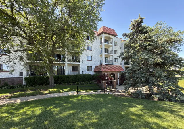 350-plum-creek-dr-403-wheeling-il-60090/hzid_b34ffde7