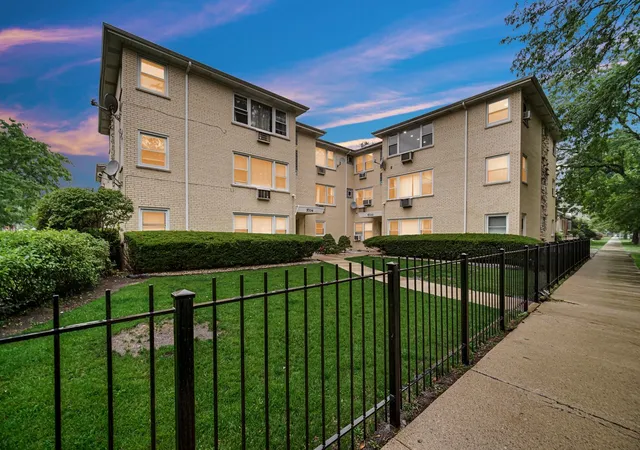5700-w-montrose-ave-3d-chicago-il-60634/hzid_b8b904b8