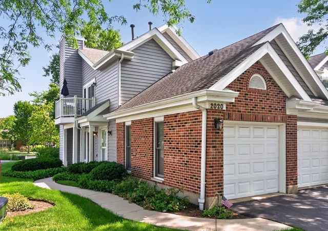 2020-n-stillwater-rd-2020-arlington-heights-il-60004/hzid_fa969fdb
