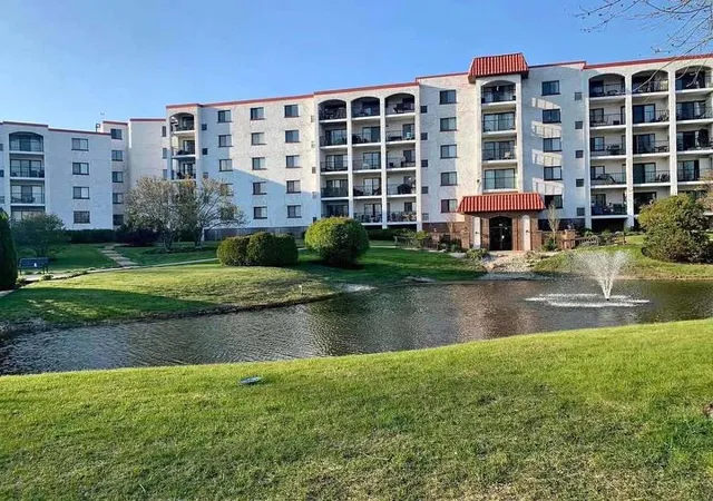 375-plum-creek-dr-312-wheeling-il-60090/hzid_e86866fc