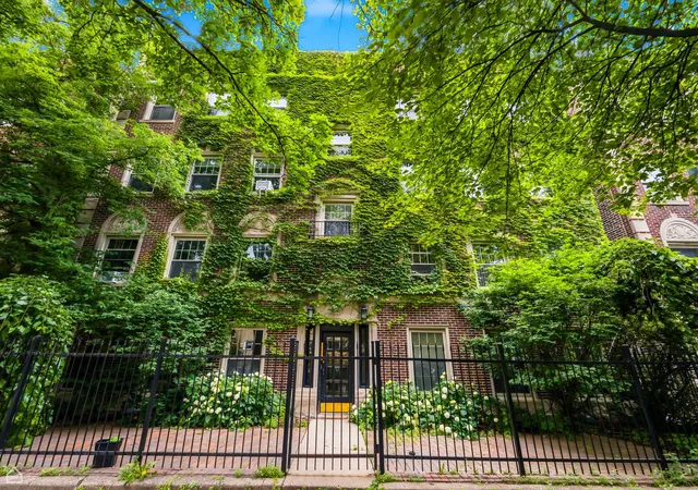 6121-n-hoyne-ave-3s-chicago-il-60659/hzid_493ac2ae
