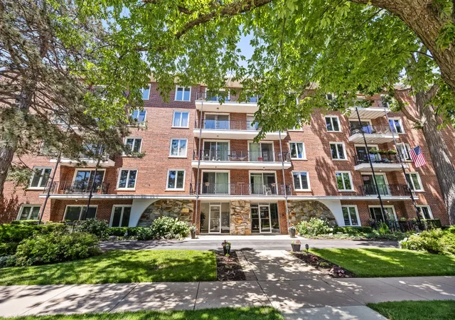 2333-central-st-206-evanston-il-60201/hzid_eef26fe3