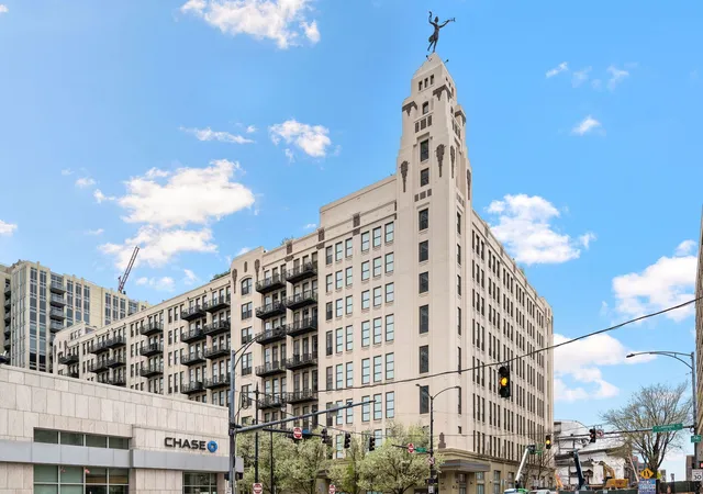 758-n-larrabee-st-628-chicago-il-60654/hzid_ae2fe7a3