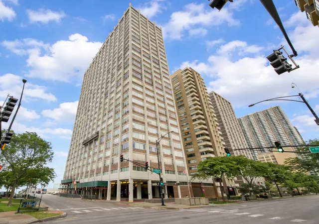 6171-n-sheridan-rd-2104-chicago-il-60660/hzid_f4c6d259