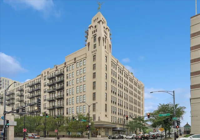 758-n-larrabee-st-519-chicago-il-60654/hzid_111c6fd6