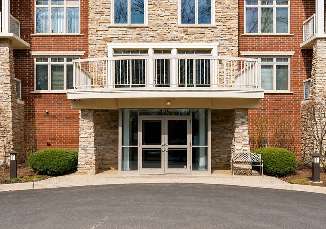 425-benjamin-dr-202-vernon-hills-il-60061/hzid_3eef2bd1