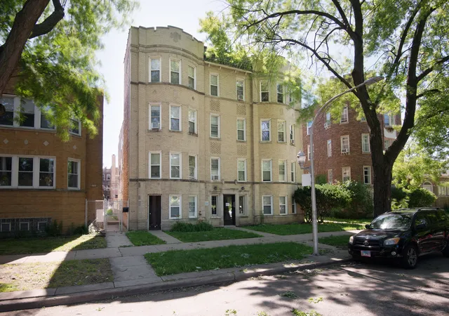 6049-n-talman-ave-gd-a-chicago-il-60659/hzid_68747267