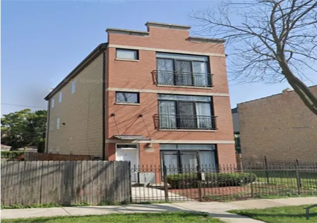 4116-w-congress-pkwy-2-chicago-il-60624/hzid_2cc15db1