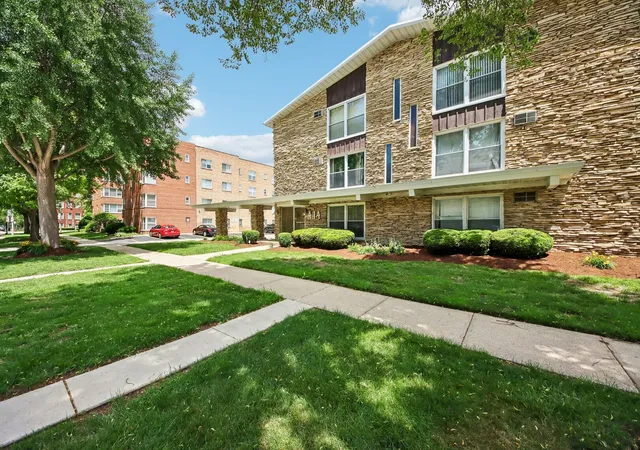 414-s-scoville-ave-18-oak-park-il-60302/hzid_4c28f0eb