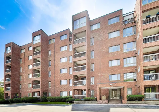 701-forum-sq-402-glenview-il-60025/hzid_9d90b77e