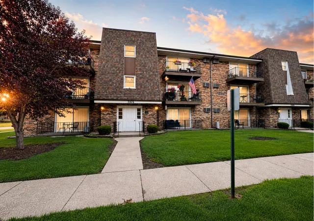 7101-98th-st-301-chicago-ridge-il-60415/hzid_aad062bc