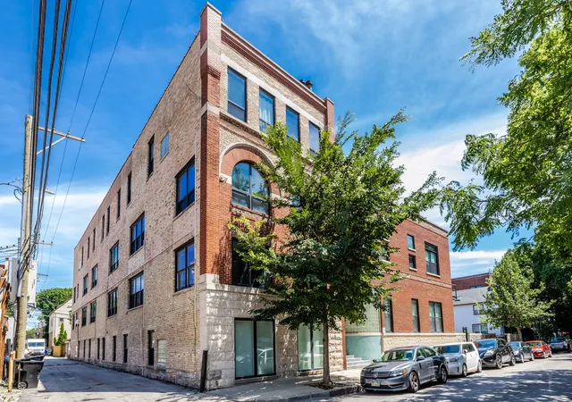 2343-n-greenview-ave-211-chicago-il-60614/hzid_db1013d5