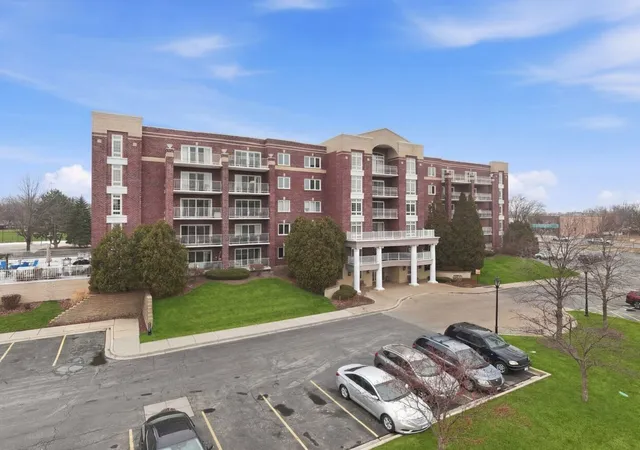 7081-w-touhy-ave-407-niles-il-60714/hzid_9e49bc28
