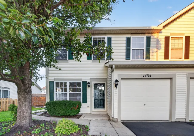 1434-levato-ln-minooka-il-60447/hzid_e4e1ffd3