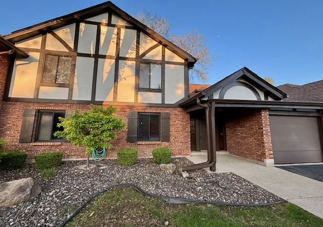 11151-cottonwood-dr-19c-palos-hills-il-60465/hzid_c0fb0aad