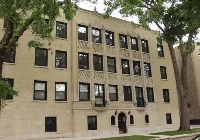 6101-n-washtenaw-ave-d1-chicago-il-60659/hzid_2b1b1463